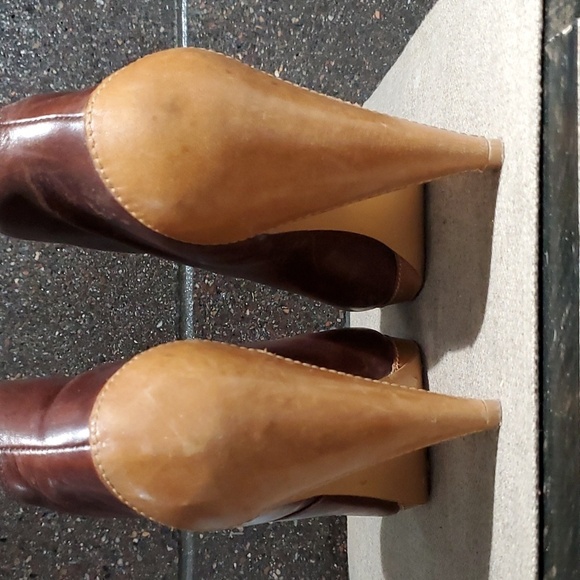VINTAGE RETRO FOSSIL ALLISON BROWN TWO TONE HEELED BOOTS SIZE 8.5 LEATHER - Picture 5 of 15